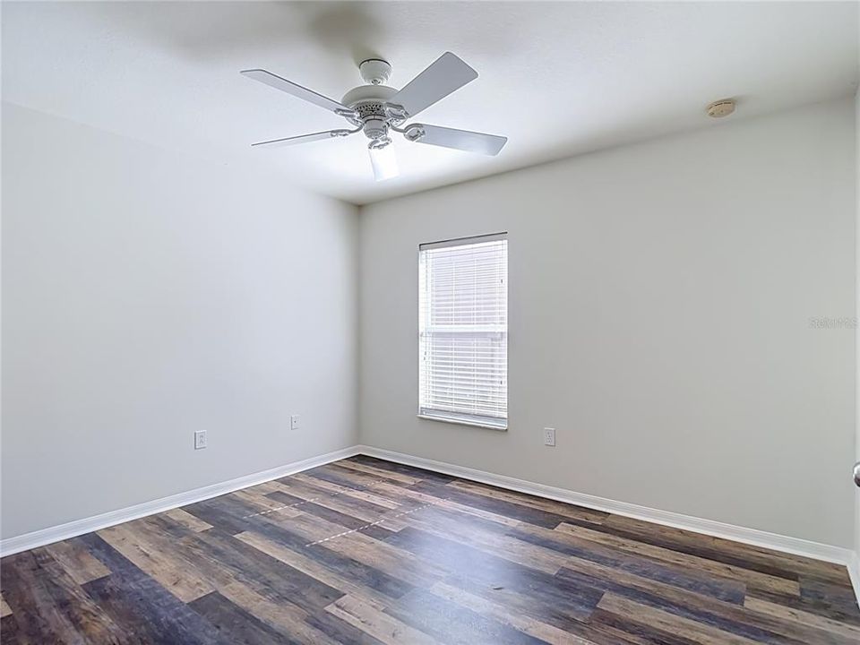 For Sale: $425,000 (4 beds, 2 baths, 2323 Square Feet)