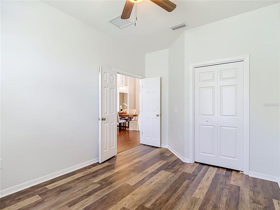 For Sale: $425,000 (4 beds, 2 baths, 2323 Square Feet)
