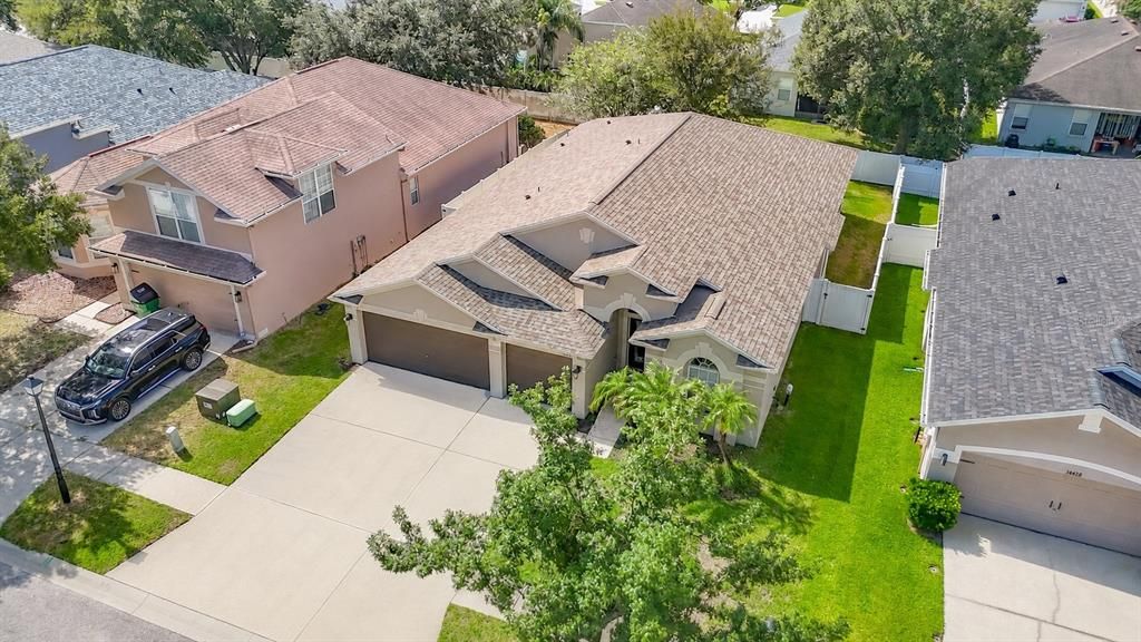 For Sale: $425,000 (4 beds, 2 baths, 2323 Square Feet)