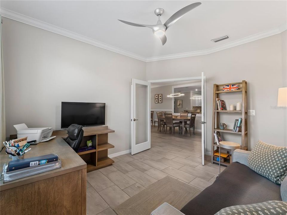 For Sale: $425,000 (2 beds, 2 baths, 1568 Square Feet)