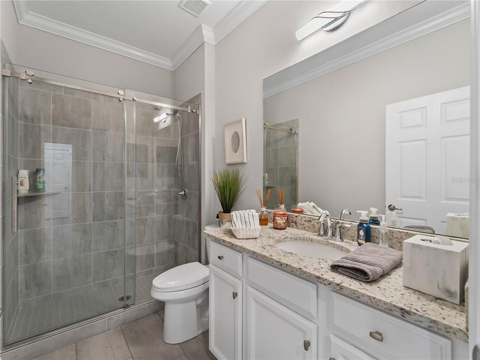 For Sale: $425,000 (2 beds, 2 baths, 1568 Square Feet)