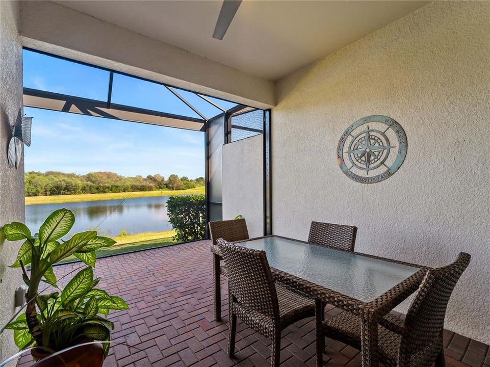 For Sale: $425,000 (2 beds, 2 baths, 1568 Square Feet)