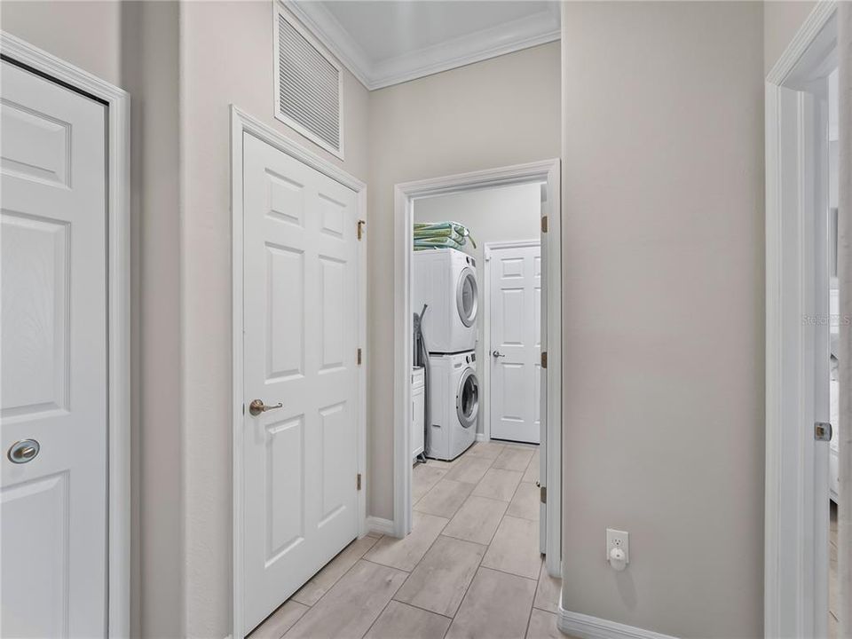 For Sale: $425,000 (2 beds, 2 baths, 1568 Square Feet)
