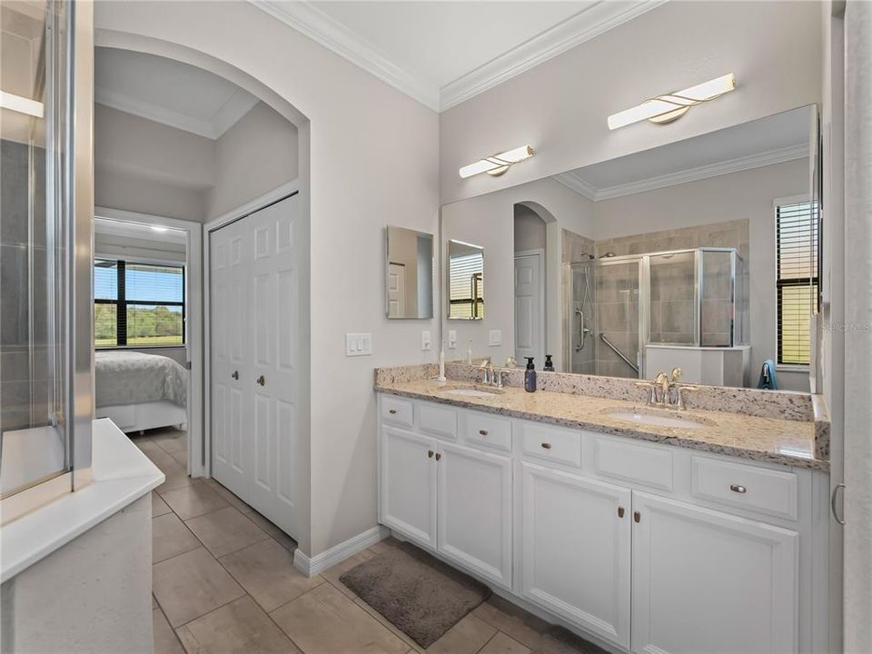 For Sale: $425,000 (2 beds, 2 baths, 1568 Square Feet)
