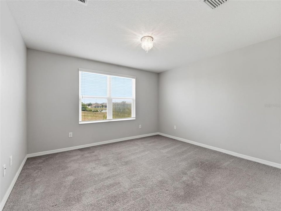 For Rent: $1,850 (3 beds, 2 baths, 1400 Square Feet)