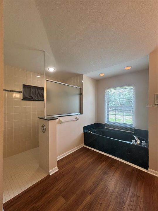 В аренду: $1,995 (3 спален, 2 ванн, 2374 Квадратных фут)