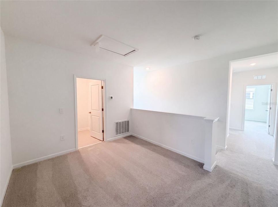 En Venta: $300,000 (3 camas, 2 baños, 1835 Pies cuadrados)