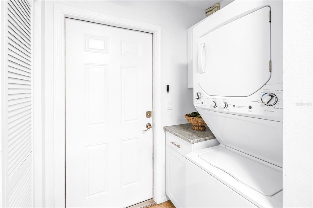 Active With Contract: $699,000 (3 beds, 2 baths, 1332 Square Feet)