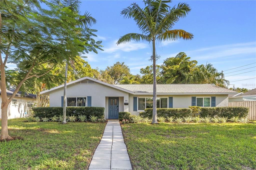 Active With Contract: $699,000 (3 beds, 2 baths, 1332 Square Feet)