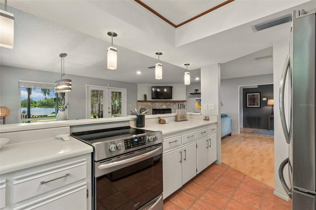 На продажу: $469,000 (3 спален, 2 ванн, 2094 Квадратных фут)