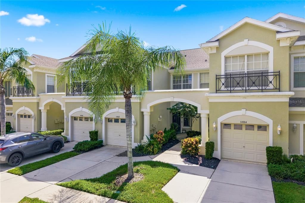 For Sale: $399,900 (3 beds, 2 baths, 1912 Square Feet)