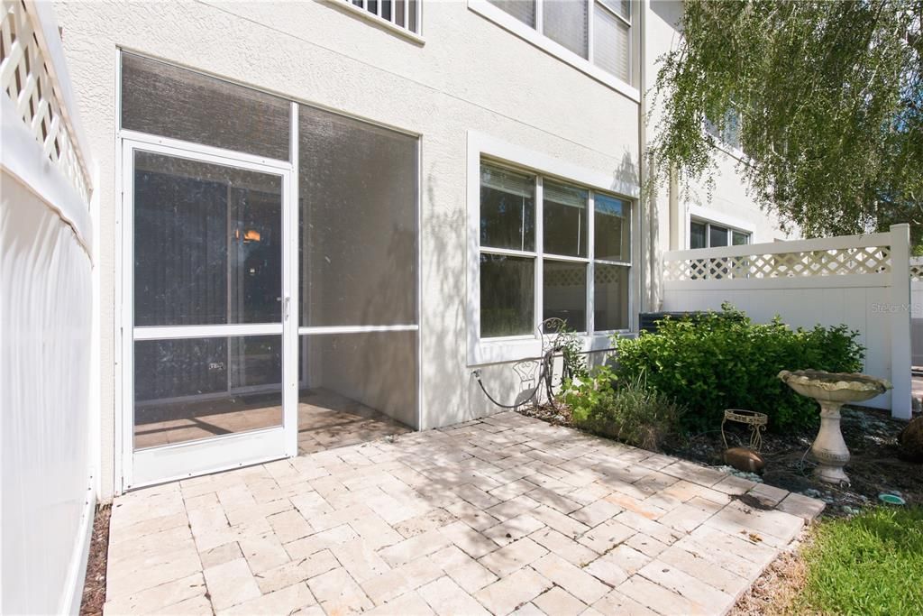 For Sale: $399,900 (3 beds, 2 baths, 1912 Square Feet)