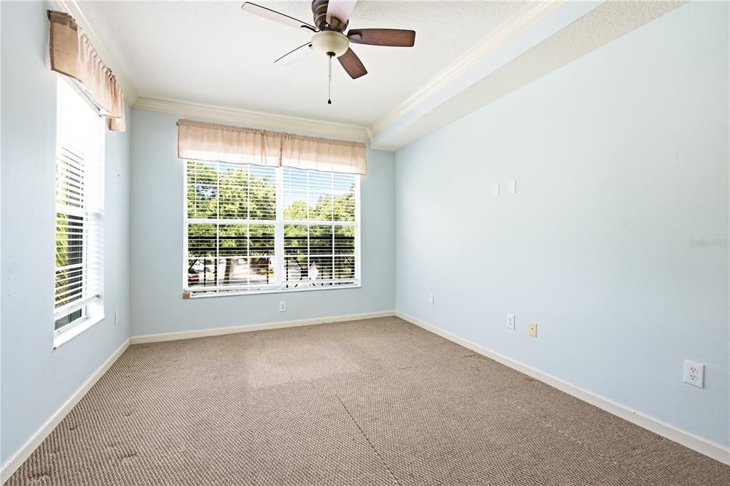 For Sale: $399,900 (3 beds, 2 baths, 1912 Square Feet)