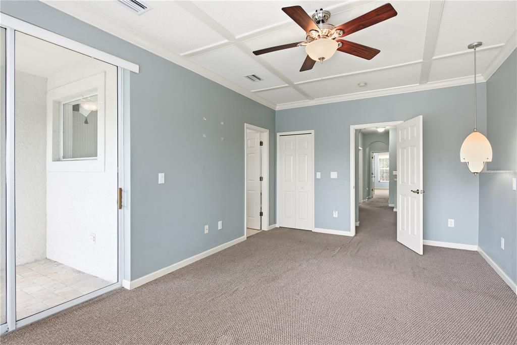 For Sale: $399,900 (3 beds, 2 baths, 1912 Square Feet)