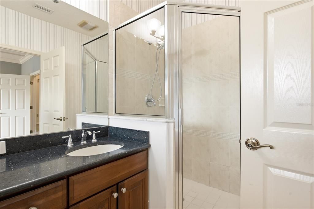 For Sale: $399,900 (3 beds, 2 baths, 1912 Square Feet)