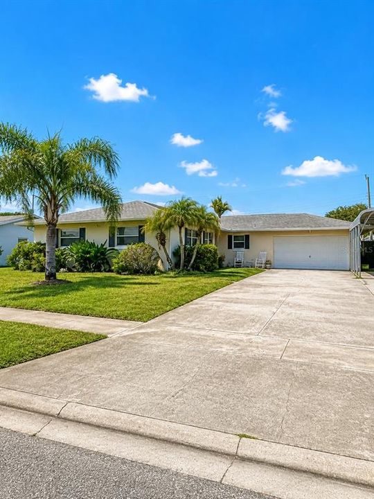 For Sale: $275,500 (4 beds, 2 baths, 1564 Square Feet)