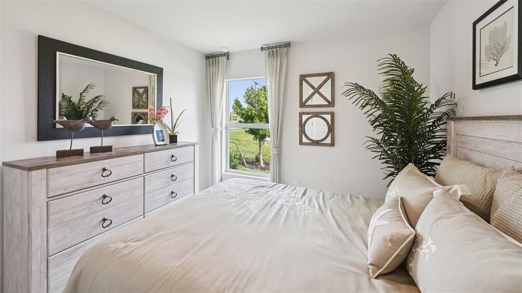 For Sale: $299,999 (4 beds, 2 baths, 1499 Square Feet)