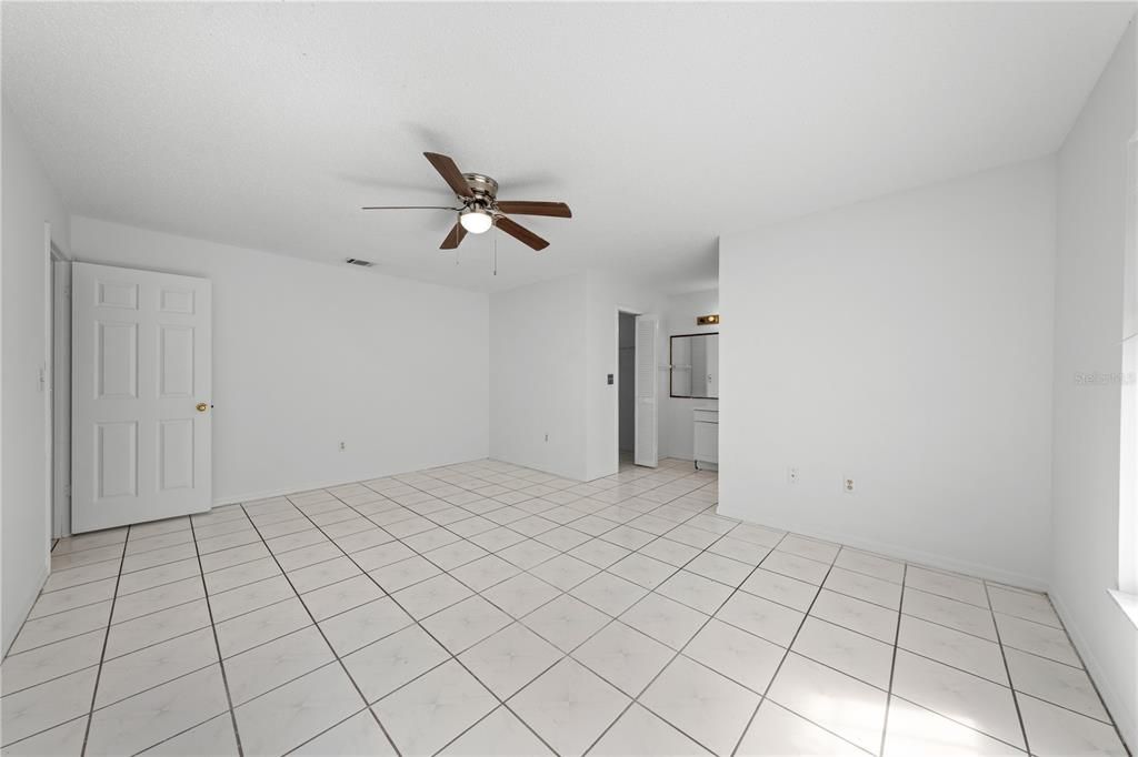 For Sale: $244,900 (3 beds, 2 baths, 1323 Square Feet)