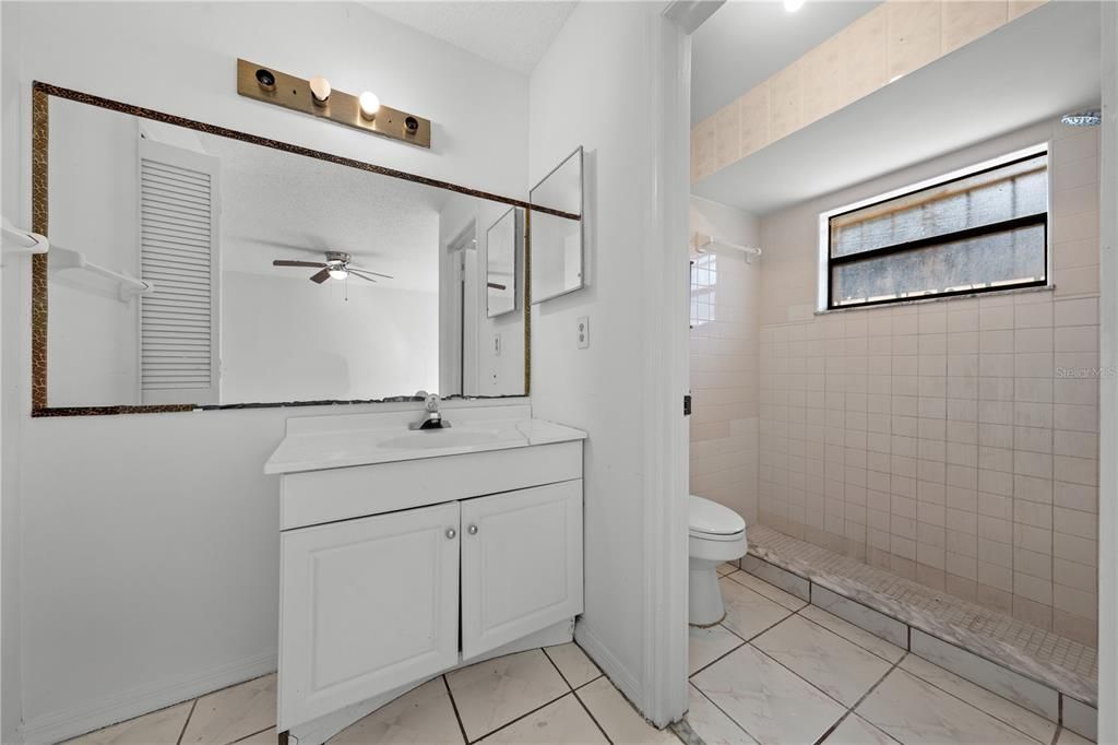 For Sale: $244,900 (3 beds, 2 baths, 1323 Square Feet)