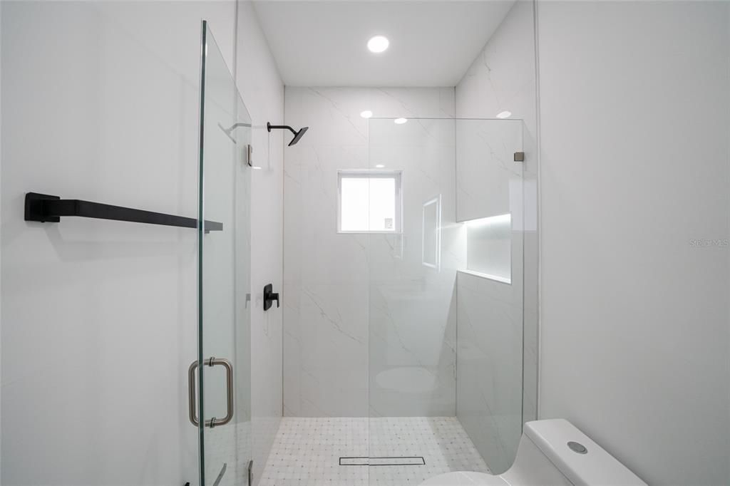 For Sale: $469,000 (4 beds, 3 baths, 2401 Square Feet)