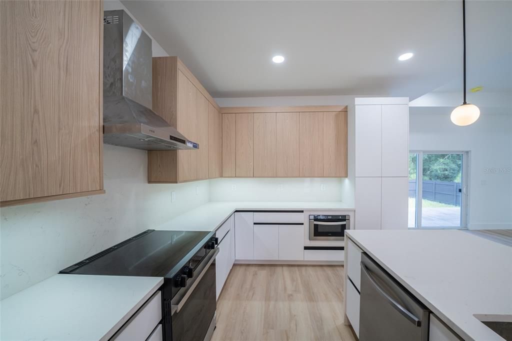 For Sale: $469,000 (4 beds, 3 baths, 2401 Square Feet)