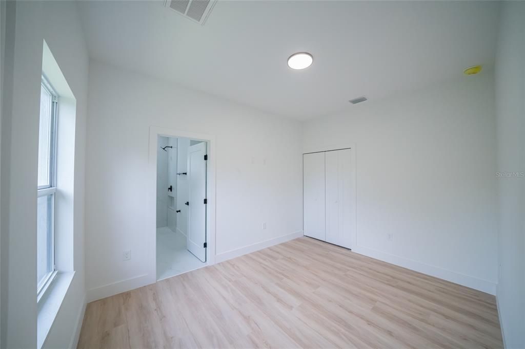For Sale: $469,000 (4 beds, 3 baths, 2401 Square Feet)