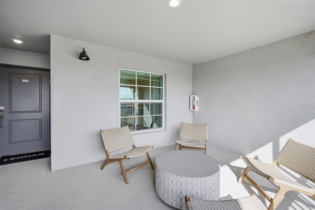 For Sale: $383,997 (2 beds, 2 baths, 1366 Square Feet)