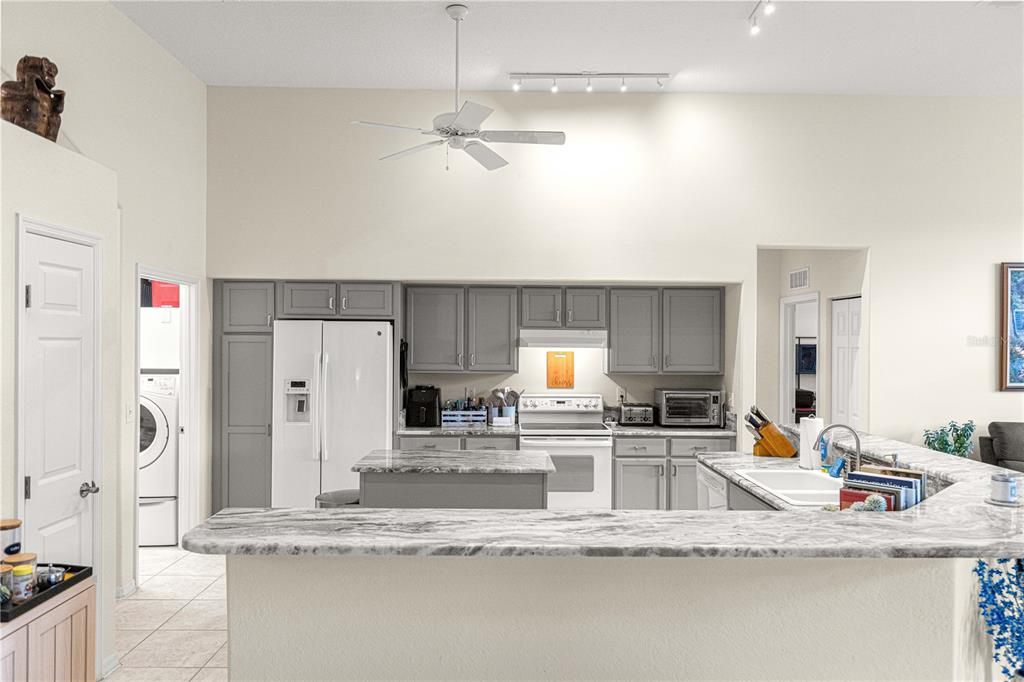 Active With Contract: $400,000 (3 beds, 2 baths, 2069 Square Feet)