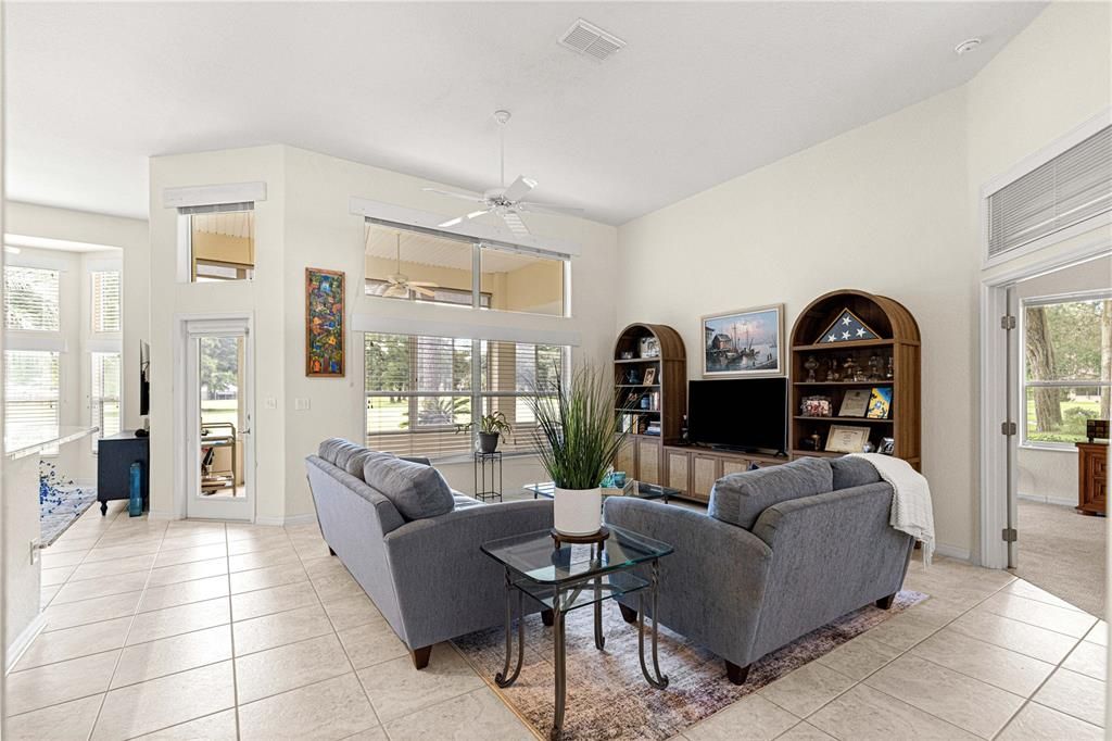 Active With Contract: $400,000 (3 beds, 2 baths, 2069 Square Feet)