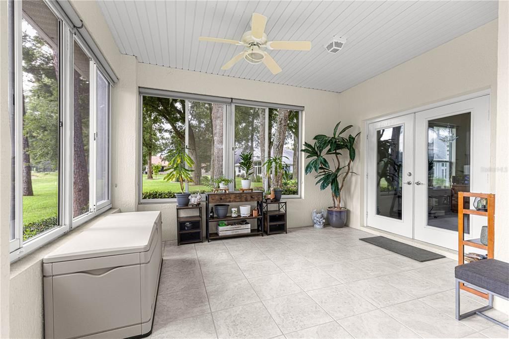Active With Contract: $400,000 (3 beds, 2 baths, 2069 Square Feet)