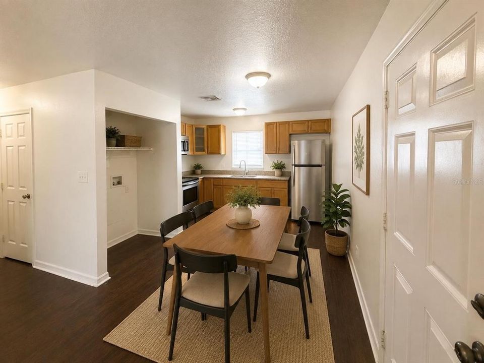 For Rent: $2,200 (3 beds, 2 baths, 1020 Square Feet)