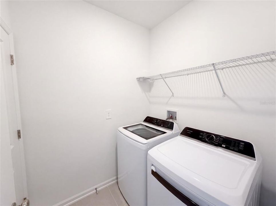 En Venta: $280,000 (3 camas, 2 baños, 1787 Pies cuadrados)