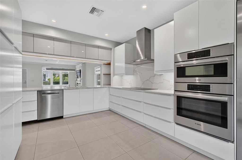 : $1,350,000 (3 beds, 4 baths, 2191 Square Feet)