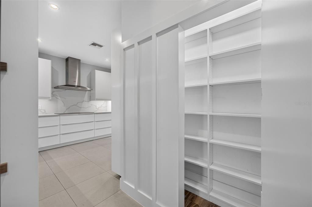 : $1,350,000 (3 beds, 4 baths, 2191 Square Feet)