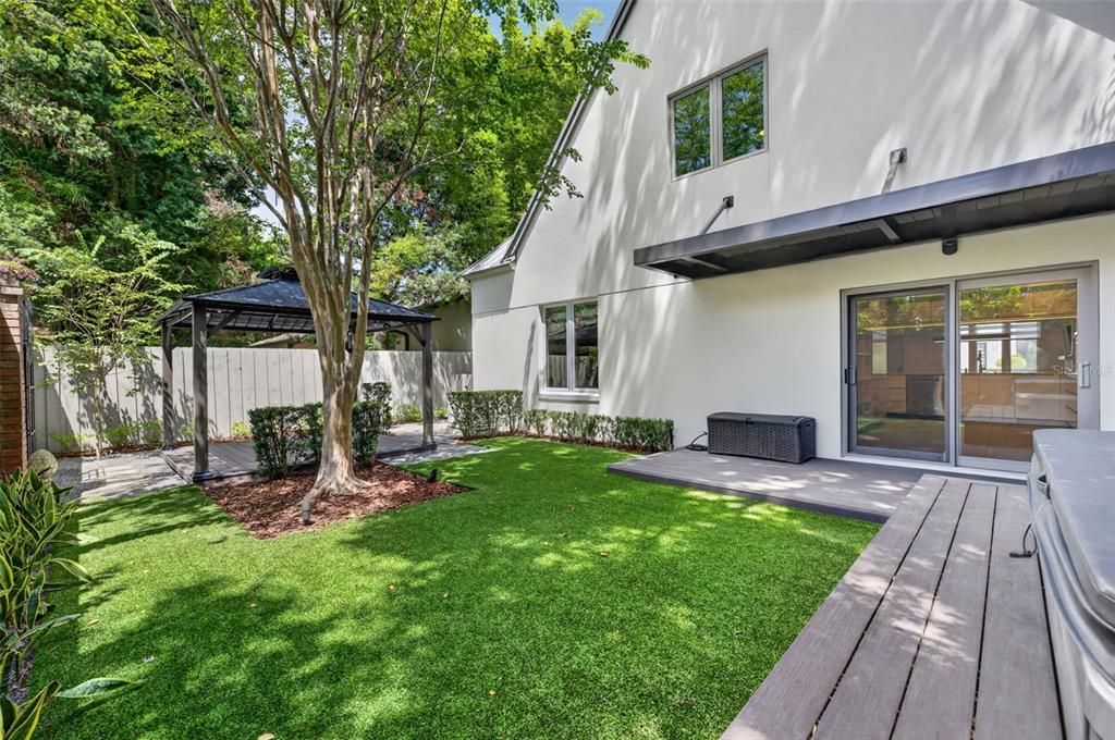 : $1,350,000 (3 beds, 4 baths, 2191 Square Feet)