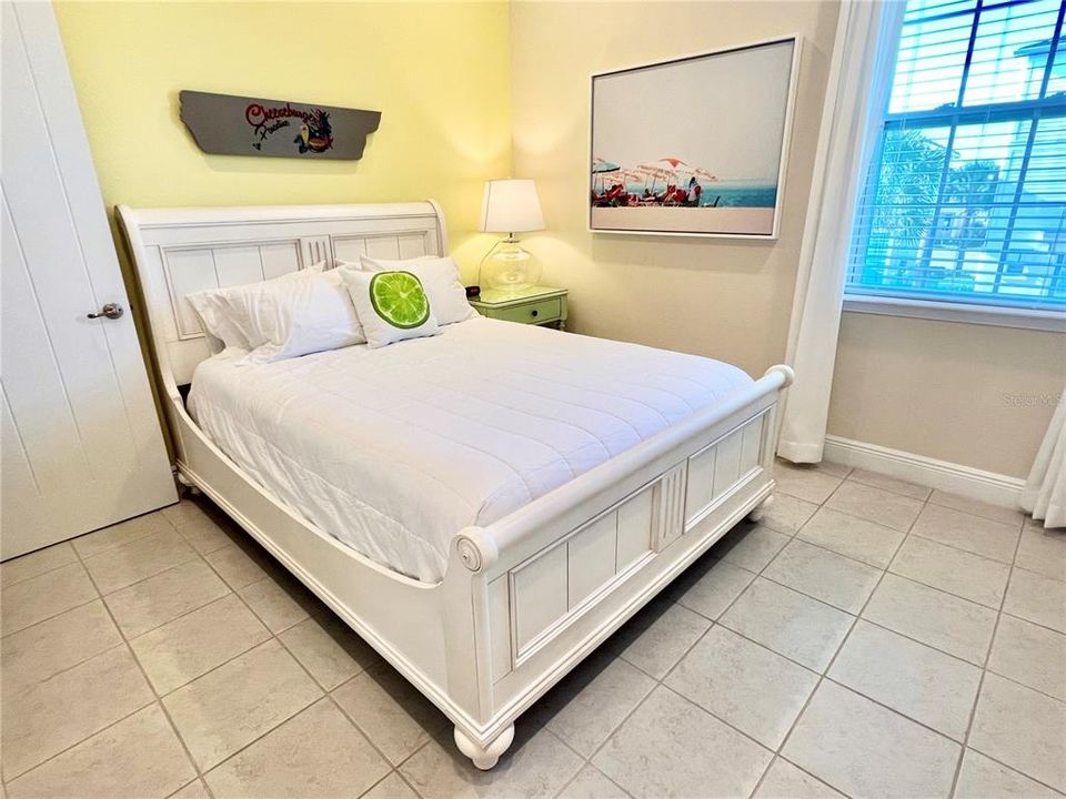 For Sale: $470,000 (4 beds, 3 baths, 1410 Square Feet)
