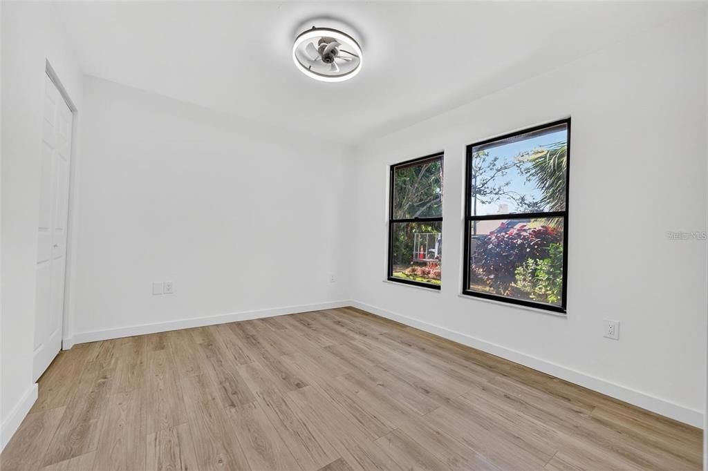 For Rent: $2,300 (2 beds, 2 baths, 1249 Square Feet)