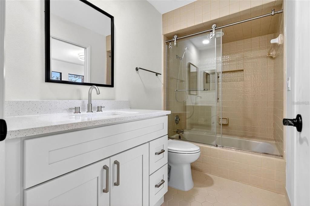 For Rent: $2,300 (2 beds, 2 baths, 1249 Square Feet)