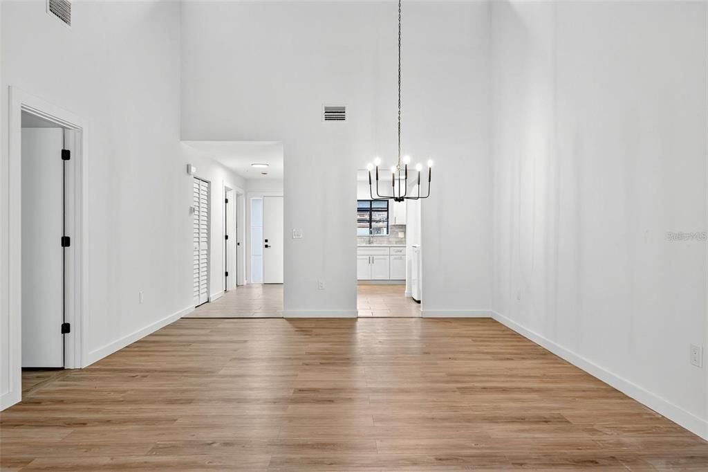 For Rent: $2,300 (2 beds, 2 baths, 1249 Square Feet)