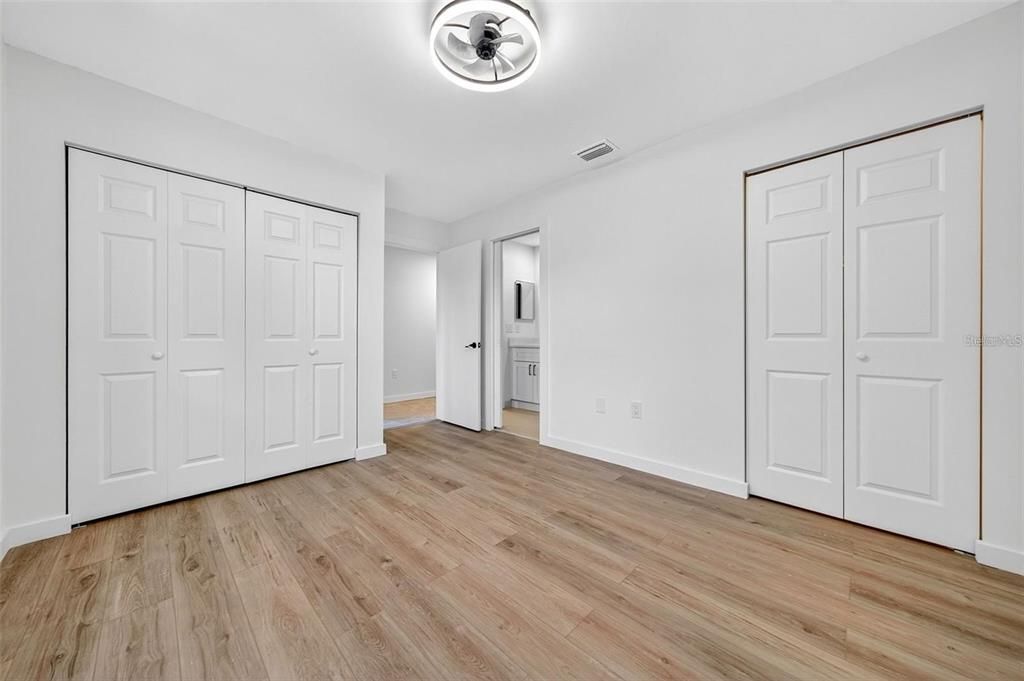 For Rent: $2,300 (2 beds, 2 baths, 1249 Square Feet)