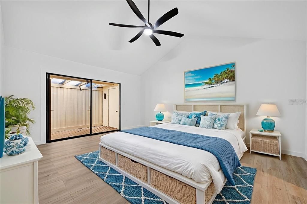 For Rent: $2,300 (2 beds, 2 baths, 1249 Square Feet)
