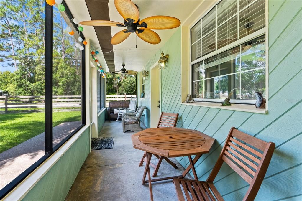 For Sale: $387,000 (4 beds, 2 baths, 1404 Square Feet)