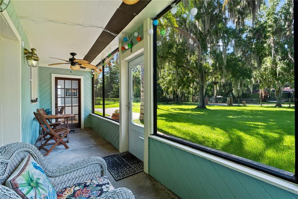 For Sale: $387,000 (4 beds, 2 baths, 1404 Square Feet)