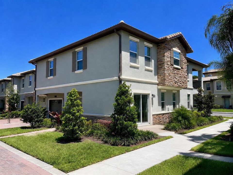 For Sale: $249,999 (3 beds, 2 baths, 1618 Square Feet)