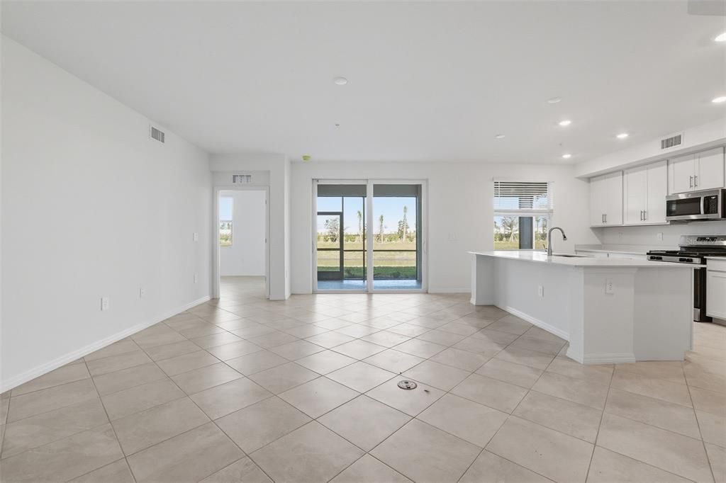 For Sale: $541,997 (3 beds, 2 baths, 1741 Square Feet)