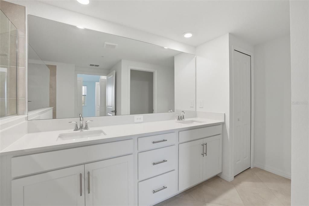 For Sale: $541,997 (3 beds, 2 baths, 1741 Square Feet)