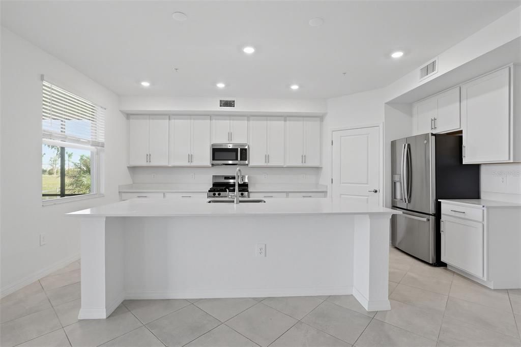 For Sale: $541,997 (3 beds, 2 baths, 1741 Square Feet)