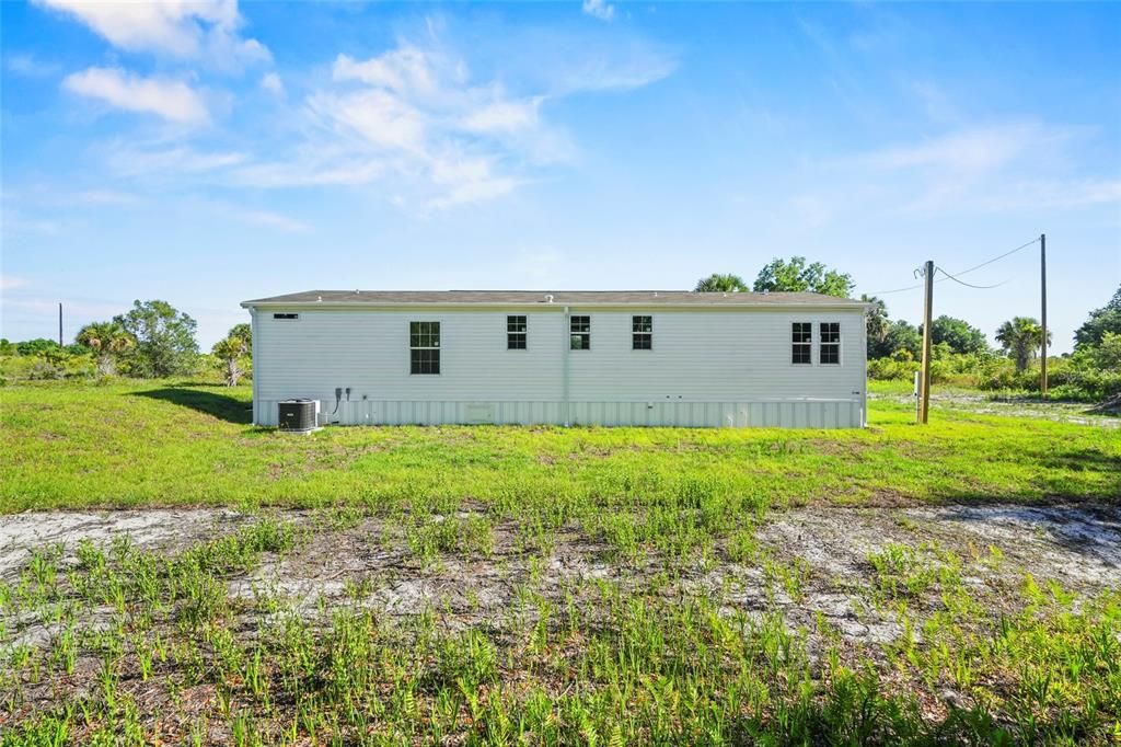 Active With Contract: $268,400 (3 beds, 2 baths, 1493 Square Feet)
