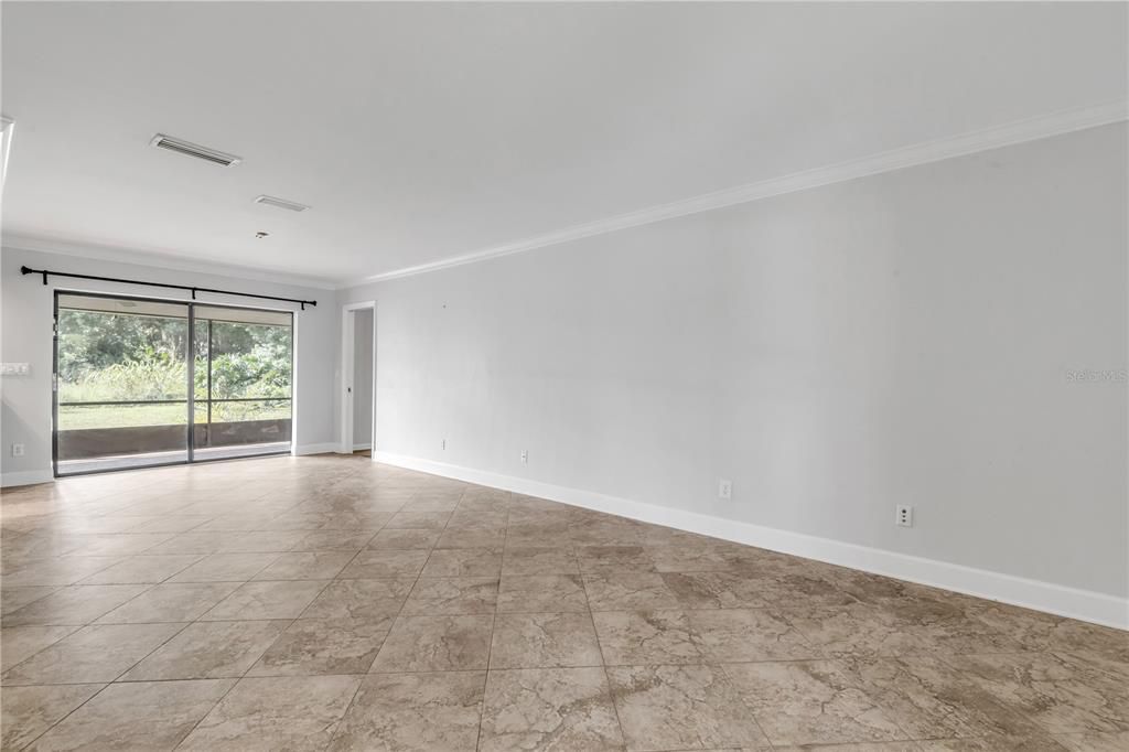 For Sale: $599,000 (3 beds, 2 baths, 2032 Square Feet)