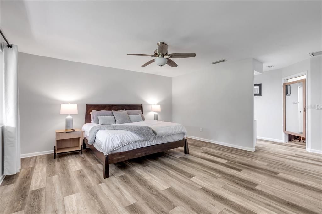 For Sale: $599,000 (3 beds, 2 baths, 2032 Square Feet)